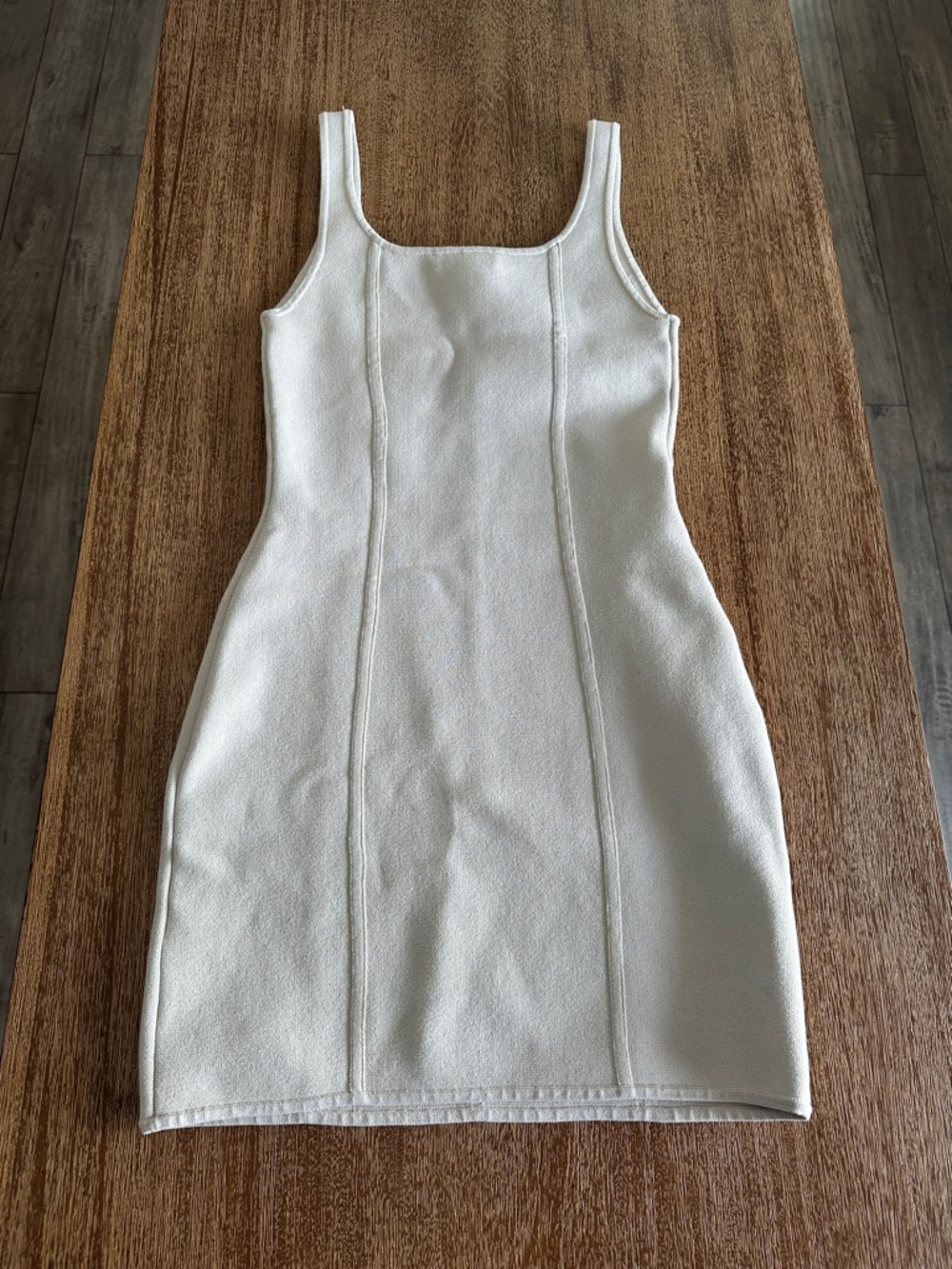 EUC Babaton cream tank bodycon dress size small - Picture 6 of 8